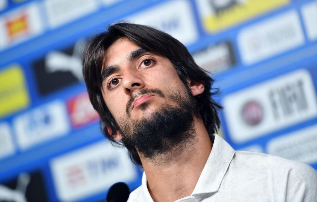 Perin, una lettera d'addio alla Vecchia Signora prima di legarsi al Palermo. Passate le visite mediche, stasera arriva in città