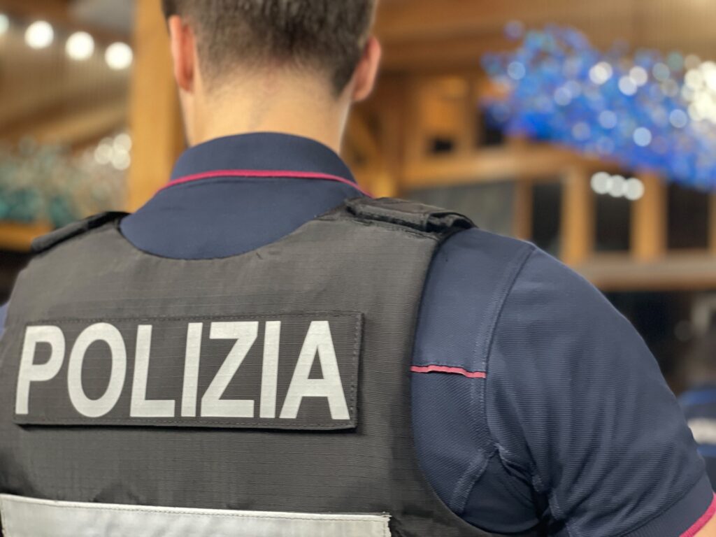 Catania, in auto con 191 chili di fuochi d’artificio: denunciato