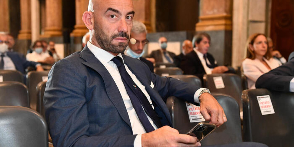 Allarme difterite. Bassetti: «Rinviare l'inizio delle scuole primarie in Sicilia»