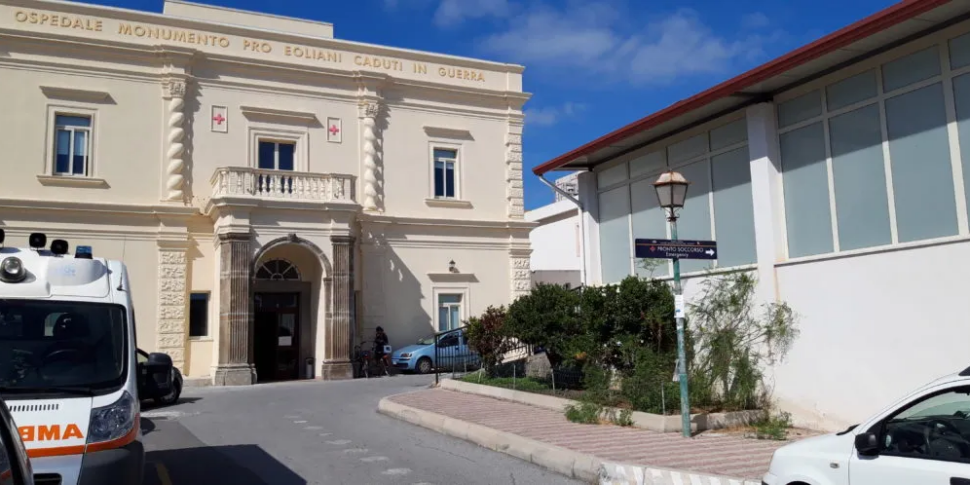Lipari, nuovo incidente e l'ambulanza impegnata in altro intervento arriva dopo circa un'ora
