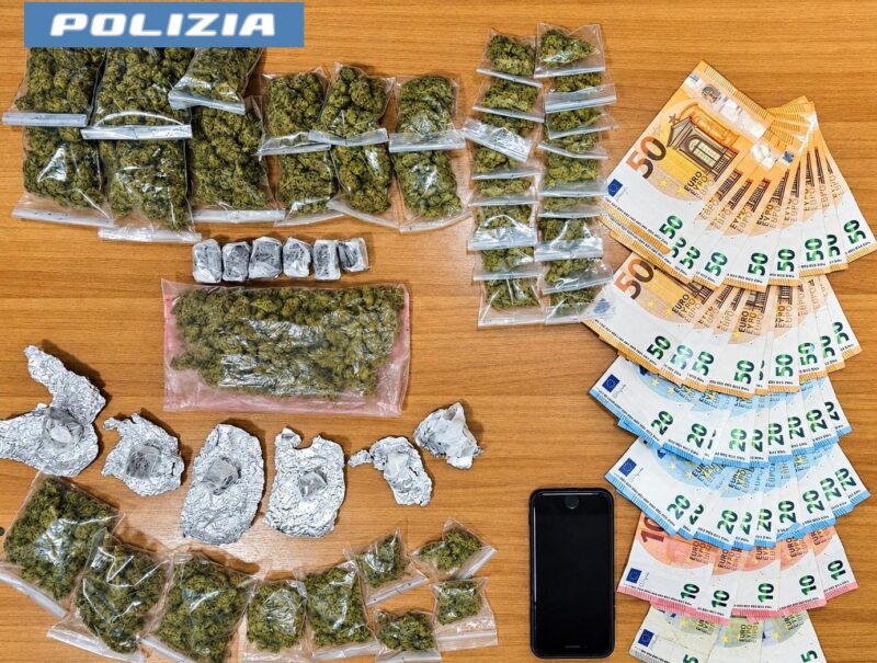 Acireale, beccato con hashish e marijuana: arrestato 44enne