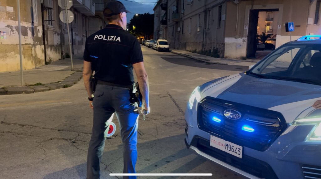 Siracusa. Stretta della Polizia alla Borgata: controlli fino a tarda sera, 126 persone identificate e 58 veicoli verificati