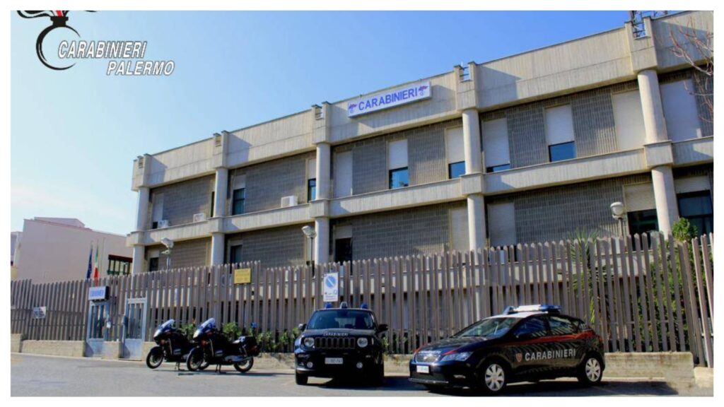 Perseguita una donna, braccialetto elettronico per un 51enne
