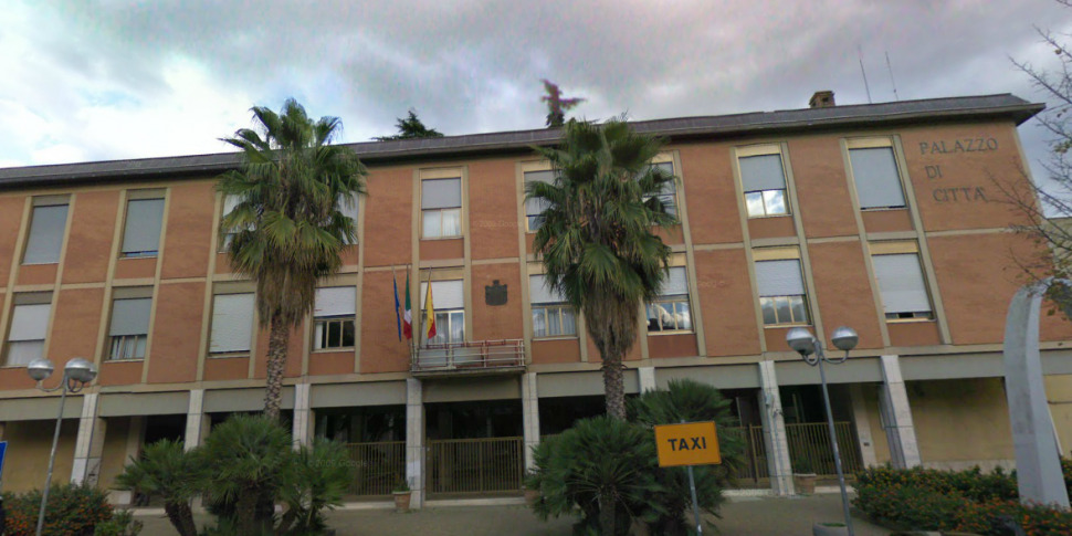 Le sorelline sparite e ritrovate a San Cataldo, il Comune: la famiglia seguita dai servizi sociali