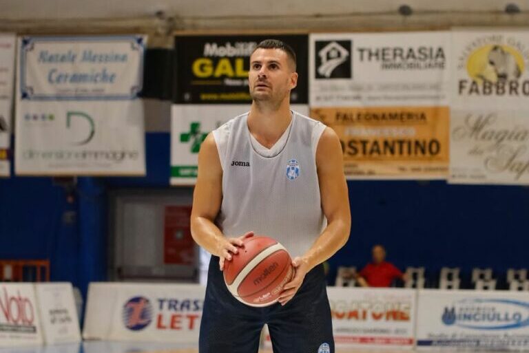 L’Orlandina completa il roster con l’esterno Marco Timperi. Ritrova Musso