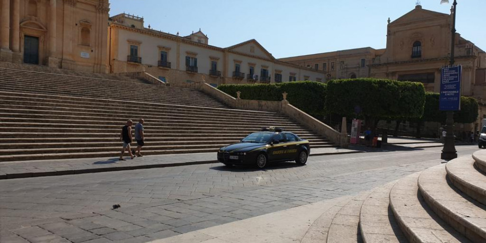 Evasione fiscale in provincia di Siracusa, sequestrati beni per oltre 300mila euro