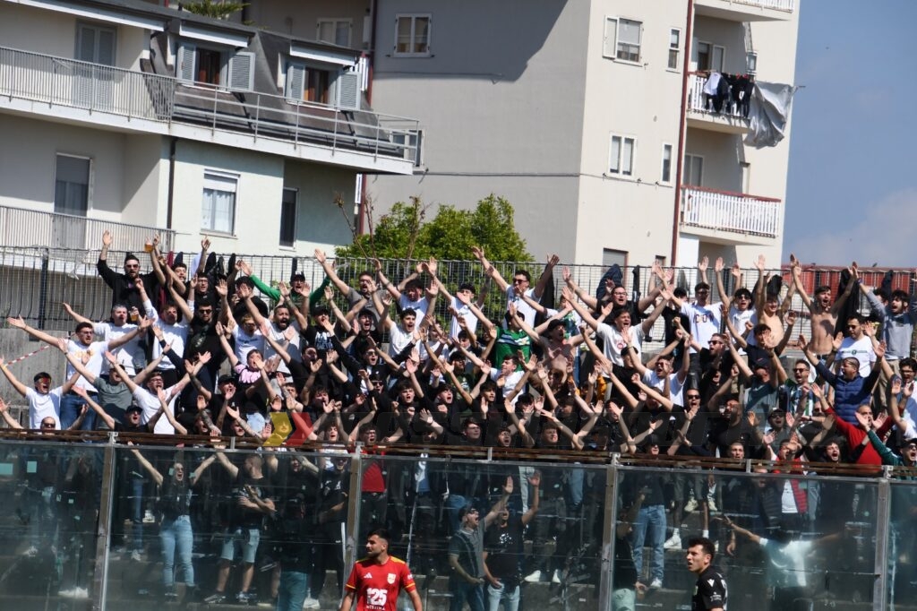 Vigor Lamezia-Nuova Igea Virtus anticipata a sabato al “D’Ippolito”