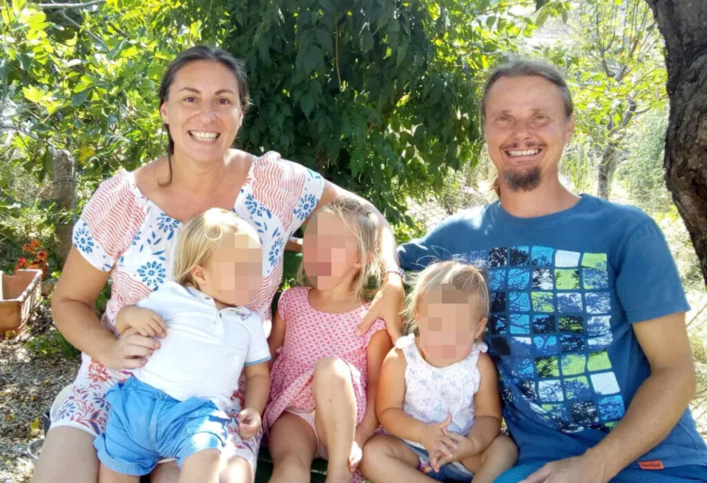 Famiglia nel bosco, «La decisione del tribunale ci spezza il cuore»