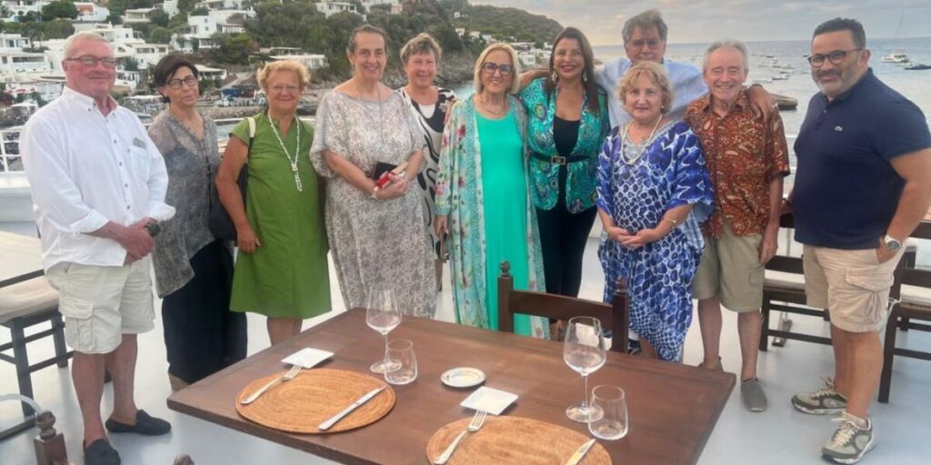 Un Leone da prima pagina. A Panarea la cerimonia per i 53 anni di attività del giornalista