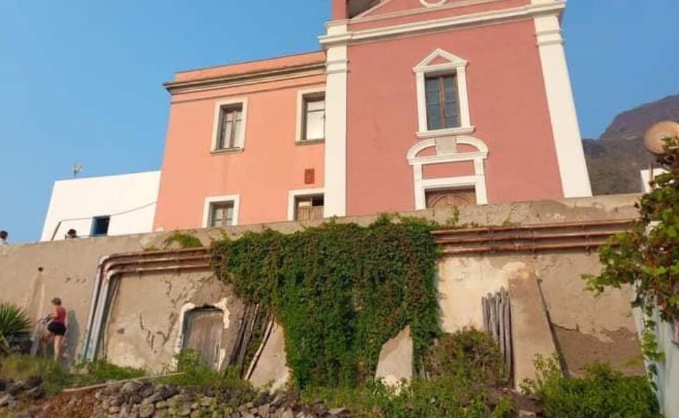Ginostra e Filicudi, giovedì aprono le scuole più piccole d’Europa