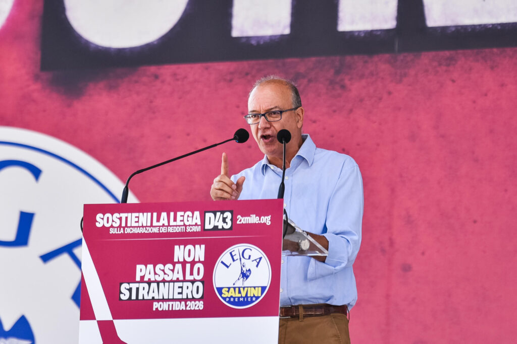 Valditara: è l'opposizione che vuole le scuole ghetto