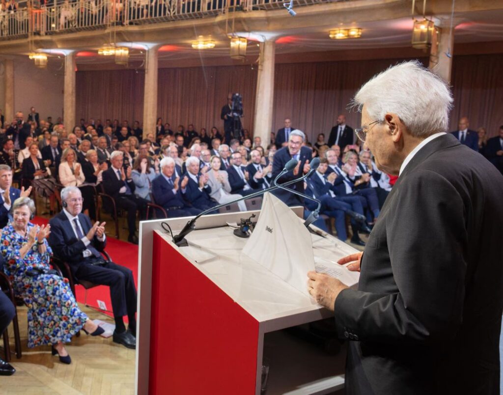 Mattarella: «La Repubblica è di tutti e per tutti»