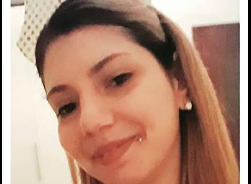 «Voglio giustizia per mia figlia Noemi», la rabbia della madre della ragazza morta a Riposto
