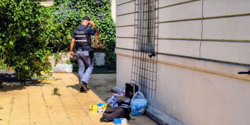 Messina, la donna ritrovata morta in via La Farina. Colpo di scena, è omicidio