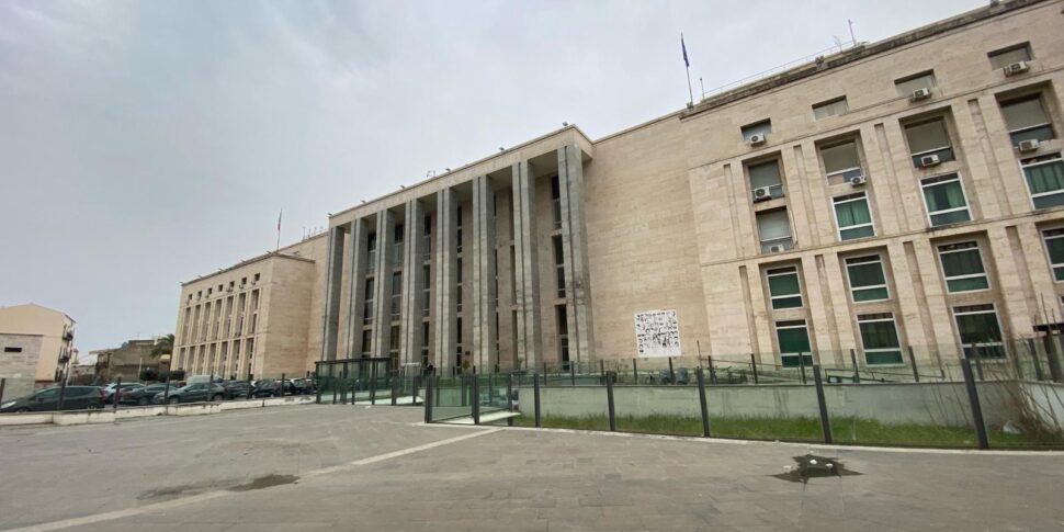 L'inchiesta sulla Motorizzazione. Un tariffario segreto per ottenere favori sulle pratiche