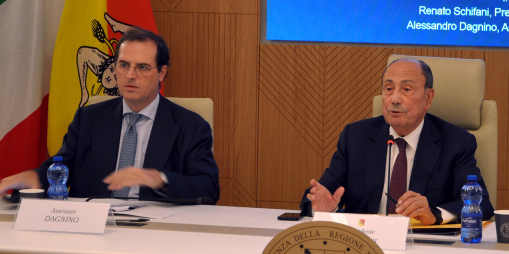 Manovra, approvati i primi articoli