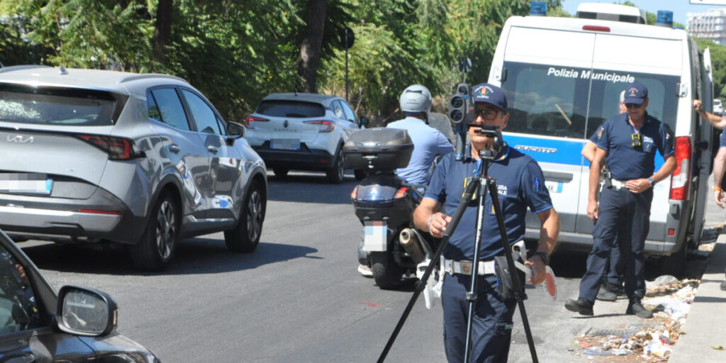 Palermo, via Libertà come pista da corsa: il telelaser becca i trasgressori