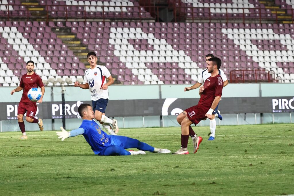 Reggina inarrestabile, tre su tre. Sambiase di misura, la Nissa stende il Trapani