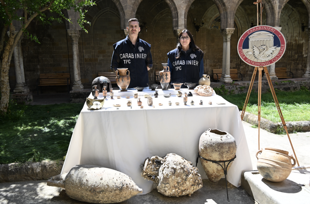 Palermo. Traffico illecito di beni culturali: sequestrate opere per oltre 400 mila euro