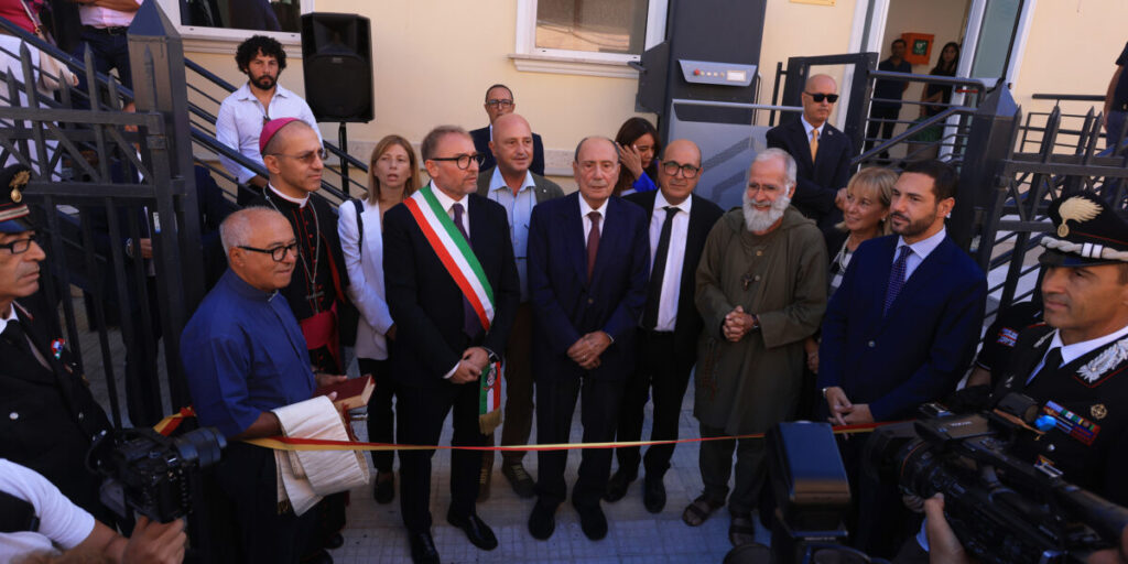 A Trappeto la prima scuola intitolata a Biagio Conte
