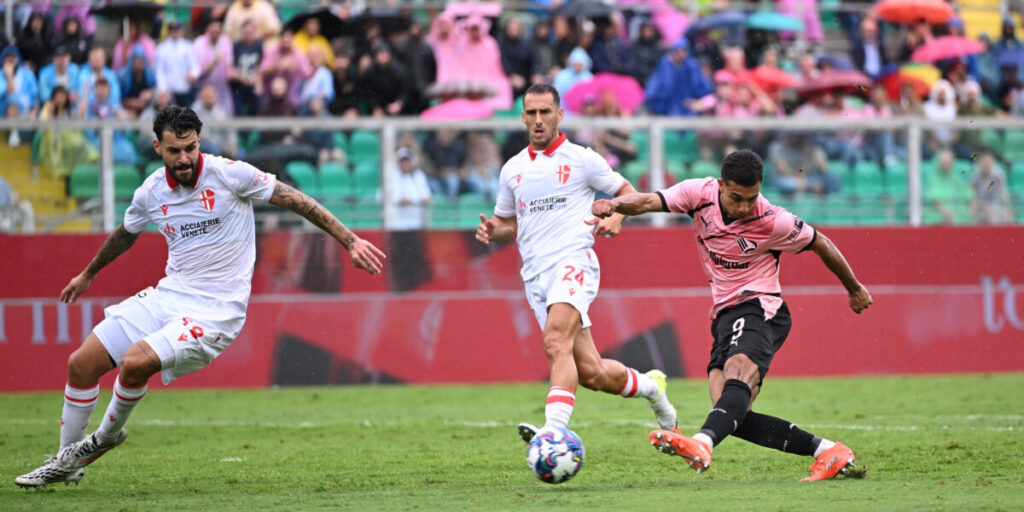 Vavassori lancia il Palermo, Padova battuto in rimonta