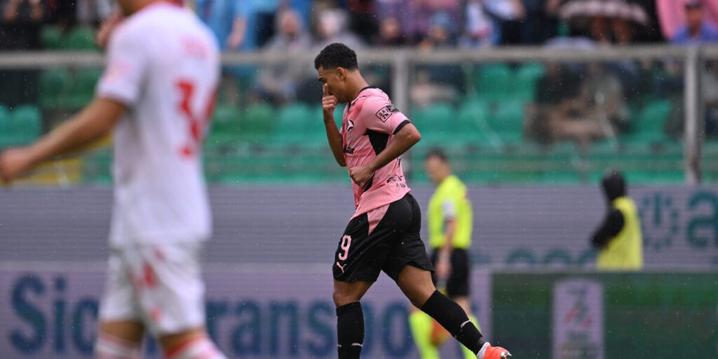 Vavassori ribalta il Padova, il Palermo fa festa al Barbera