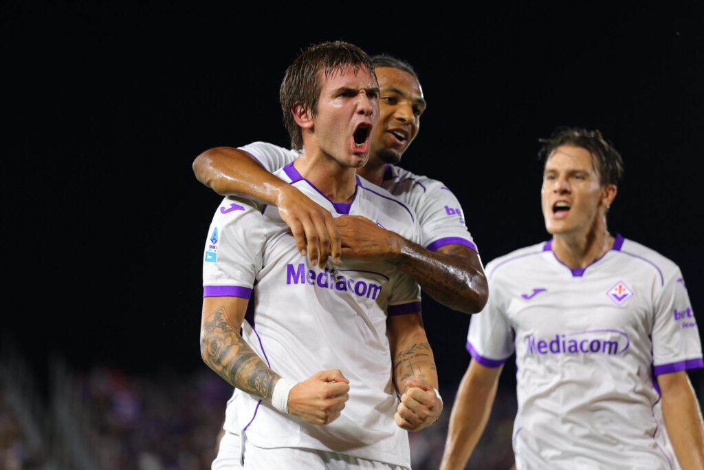 Ecco Mastantuono, ne fa tre e doma il Venezia: la Fiorentina vince 4-2
