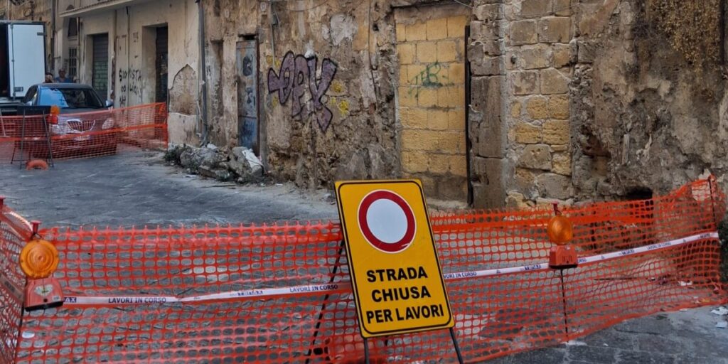 Palermo, rischio crollo in via Chiappara al Carmine: strada chiusa per un rudere pericolante