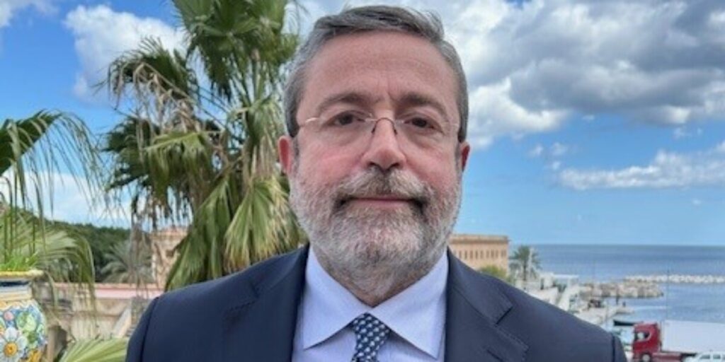 Caso Pizzuto, le opposizioni al Comune: si dimetta da Amg gas