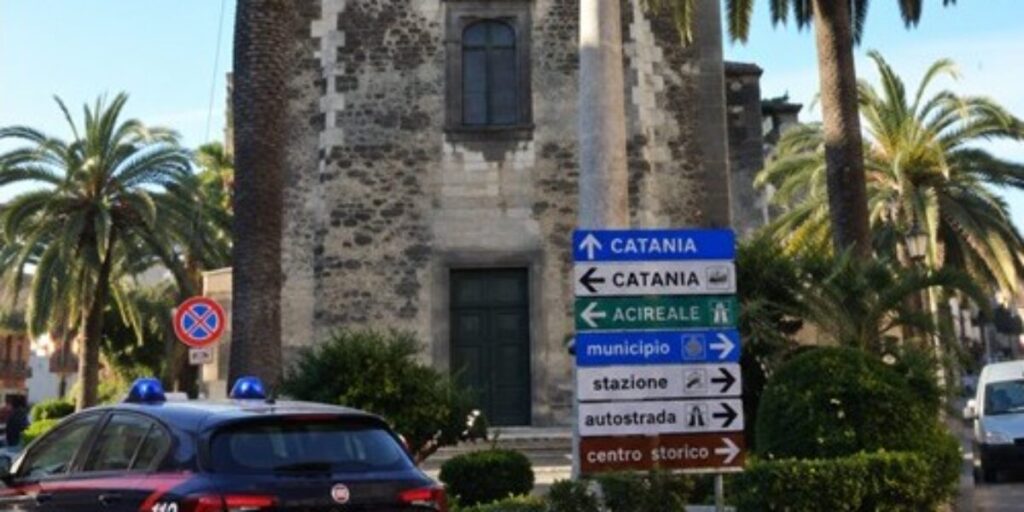 Tentato omicidio a Catania, accoltella un anziano ma viene fermato da un carabiniere