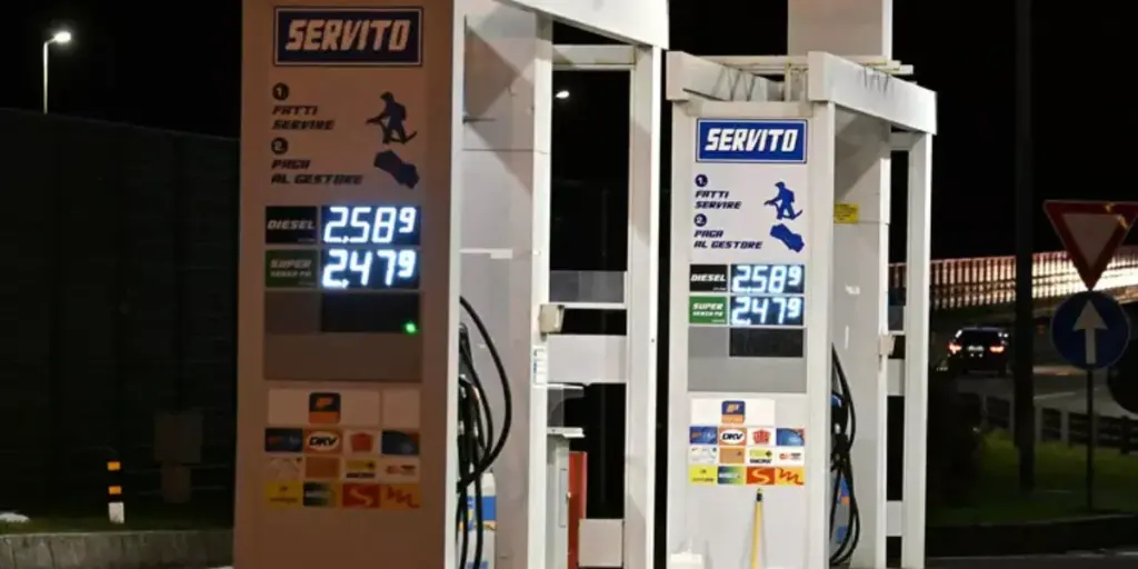 Caro carburante, i pescherecci siciliani bloccheranno lo stretto il 22 ottobre