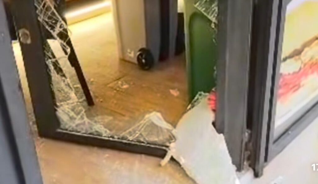Palermo, furto con spaccata da «Con mollica o senza» in via Isidoro La Lumia