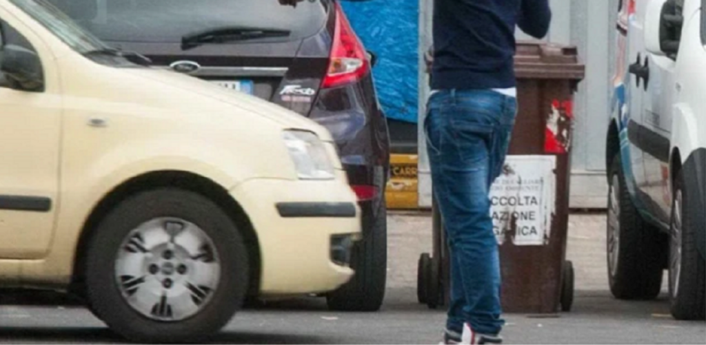 Processato a sua insaputa, annullata la condanna di un parcheggiatore