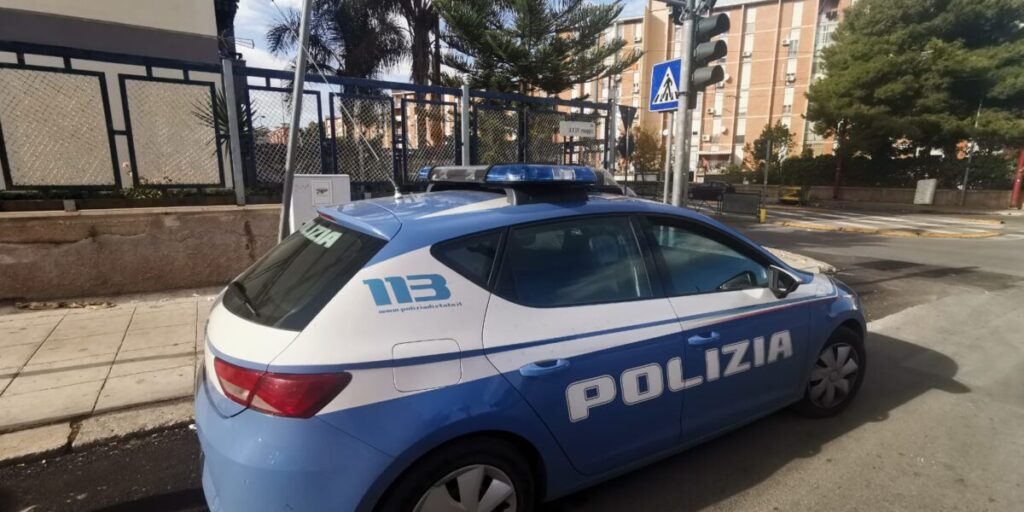 Tentano la truffa del finto poliziotto, due catanesi arrestati a Palermo