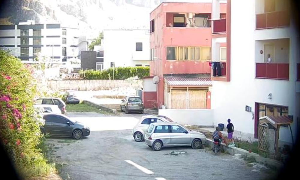 La mamma che non si fidava del figlio pusher: «Pagate me»