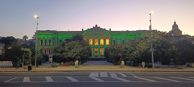 Palazzo Zanca illuminato di verde per la Giornata nazionale sulla SLA e la Settimana mondiale delle malattie mitocondriali